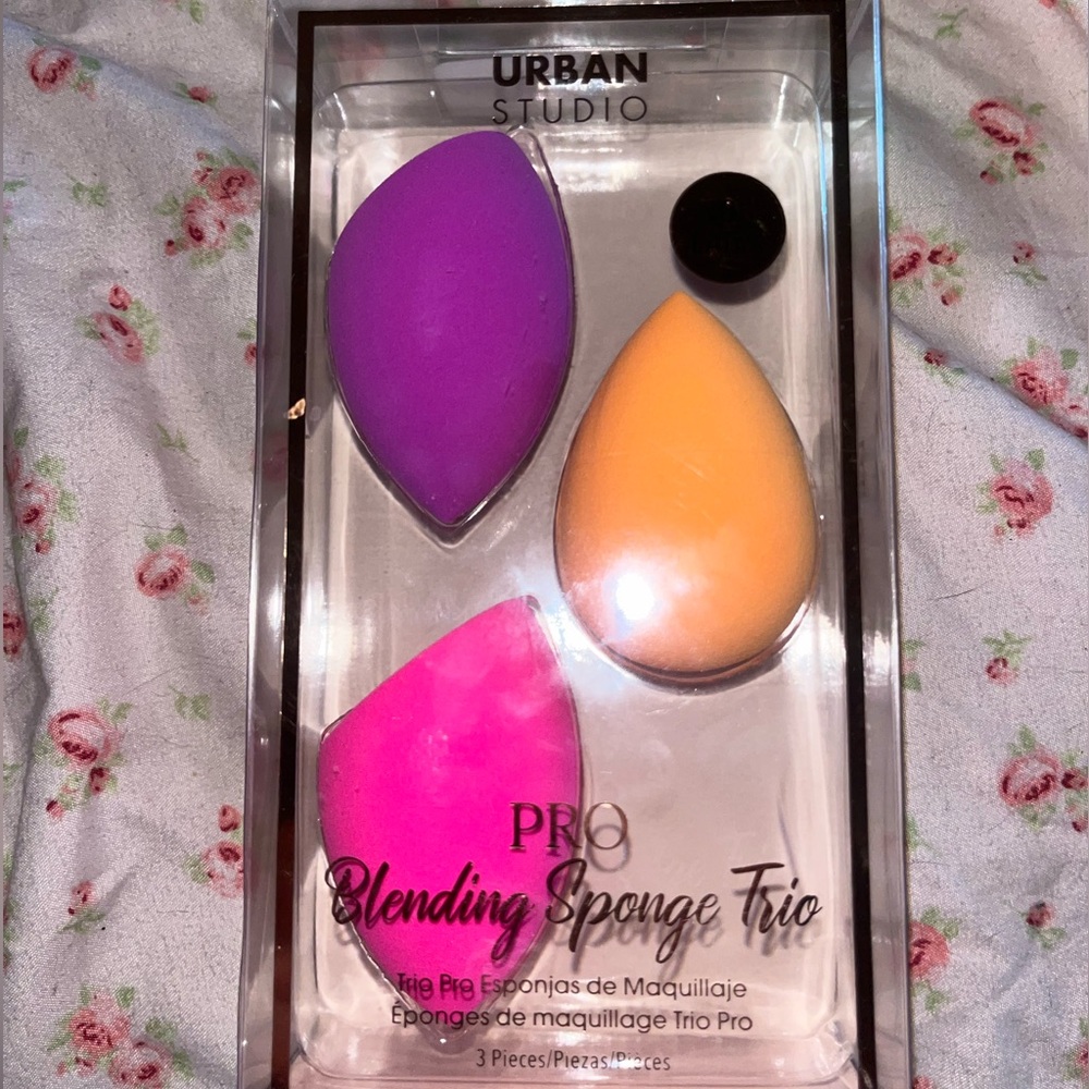 Makeup Sponges Never opened